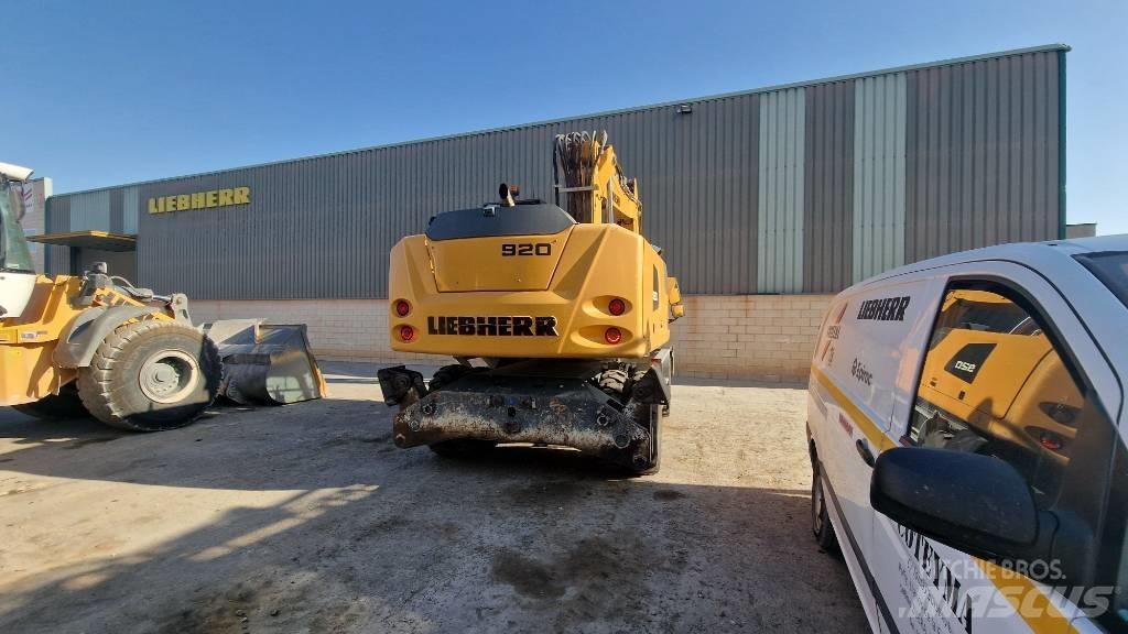 Liebherr A 920 Lastik tekerli ekskavatörler
