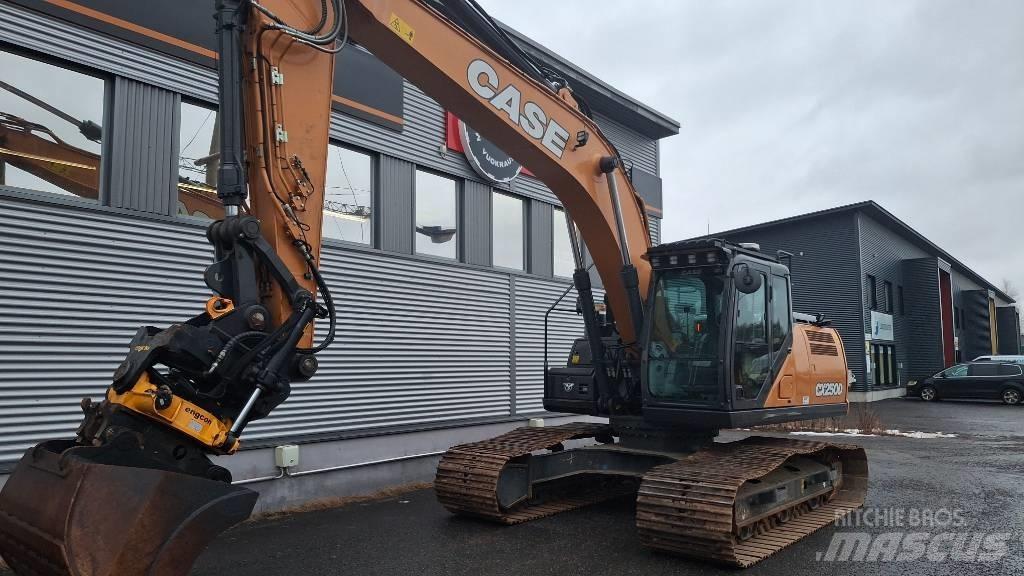 CASE CX 250 D Paletli ekskavatörler