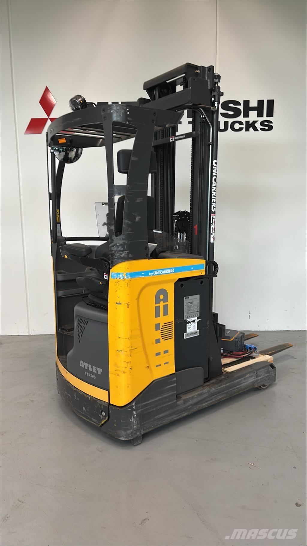 Atlet ULS120 Reach truck - depo içi istif araçları