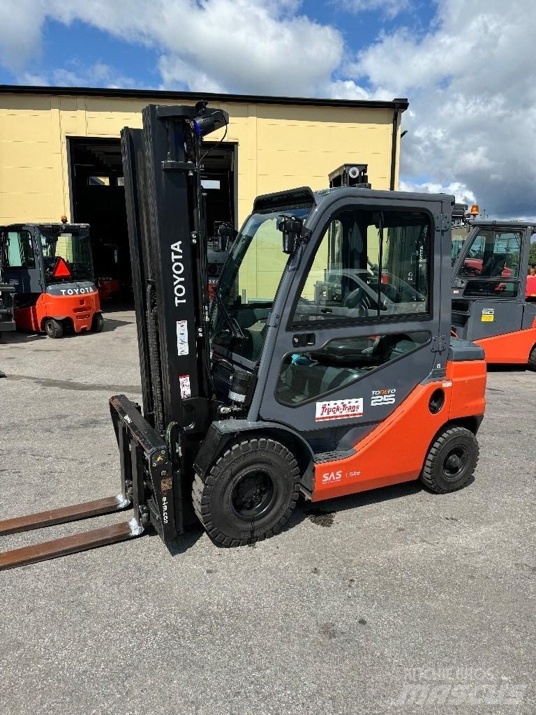 Toyota 52-8FDF25 Dizel forkliftler