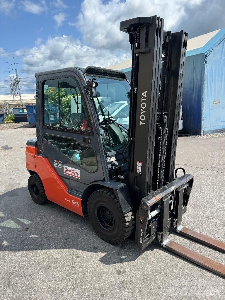 Toyota 52-8FDF25 Dizel forkliftler