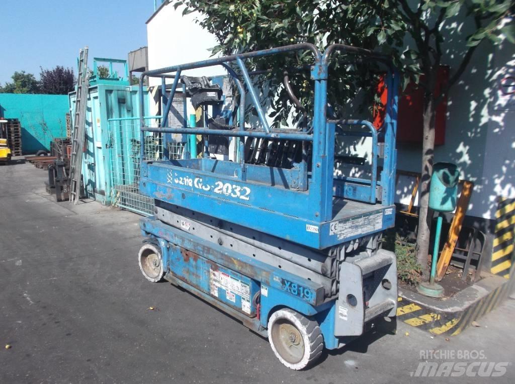 Genie GS 2032    V-2790 Personel Platformları ve Cephe Asansörleri