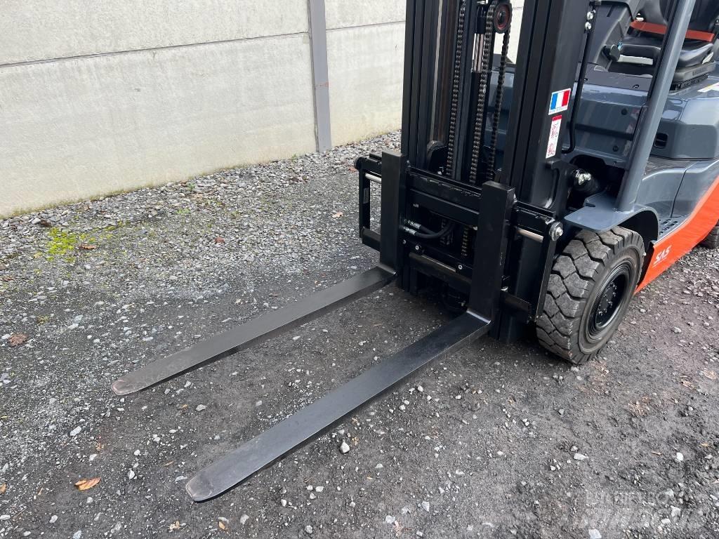 Toyota 02-8 FGF 15 LPG'li forkliftler