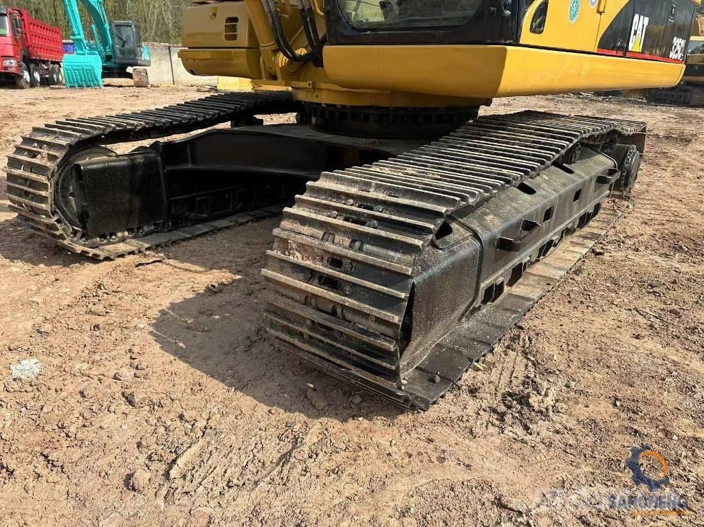 CAT 325CL Paletli ekskavatörler