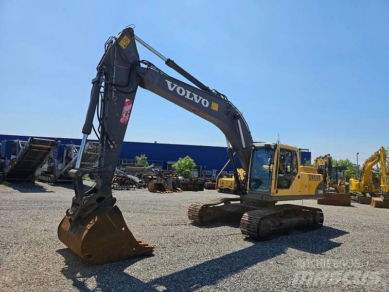 Volvo EC 240 B N LC Paletli ekskavatörler
