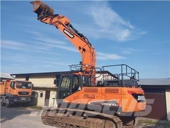 Doosan DX 300 LC Paletli ekskavatörler
