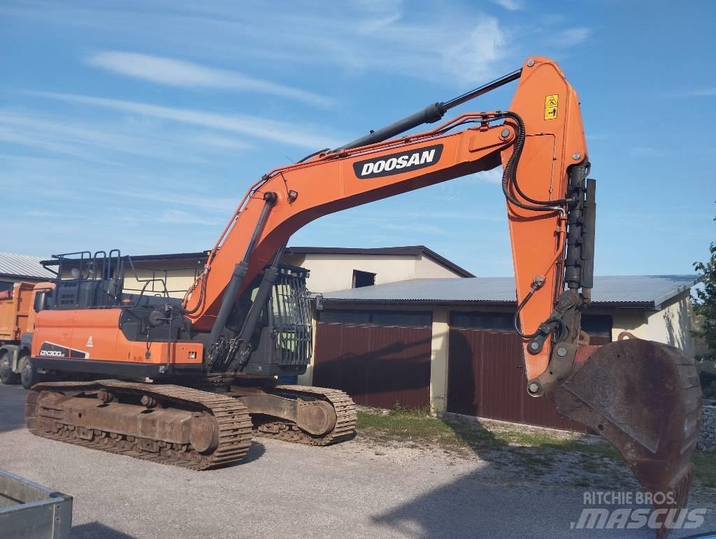 Doosan DX 300 LC Paletli ekskavatörler