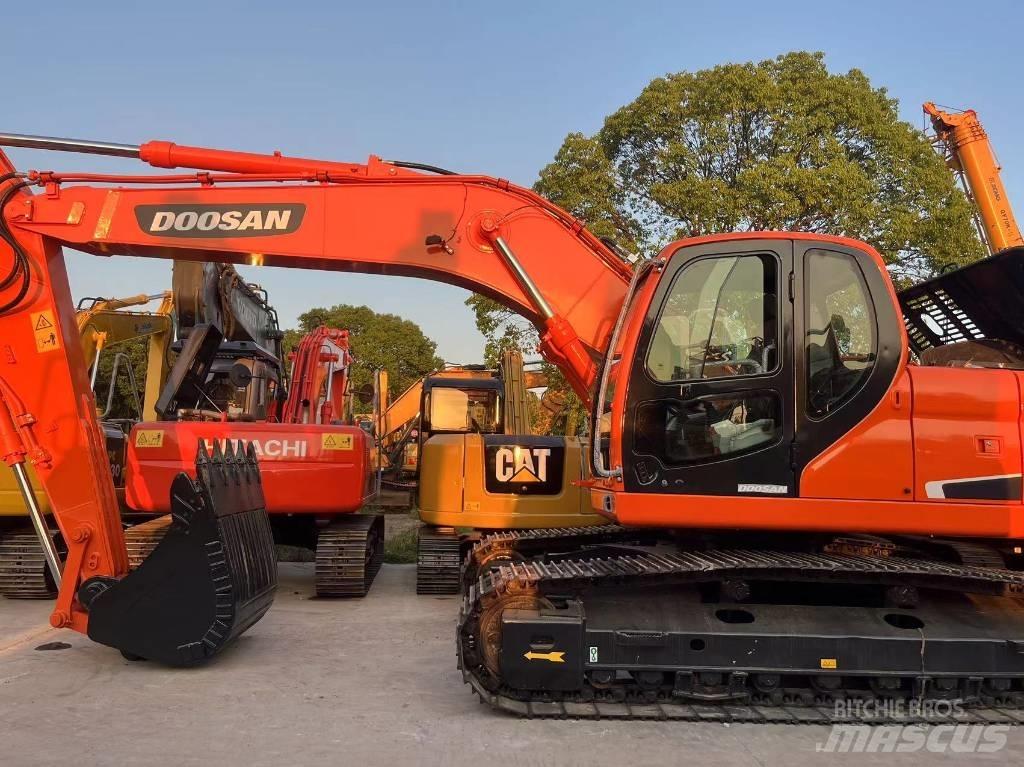 Doosan DX225LC-9C Paletli ekskavatörler