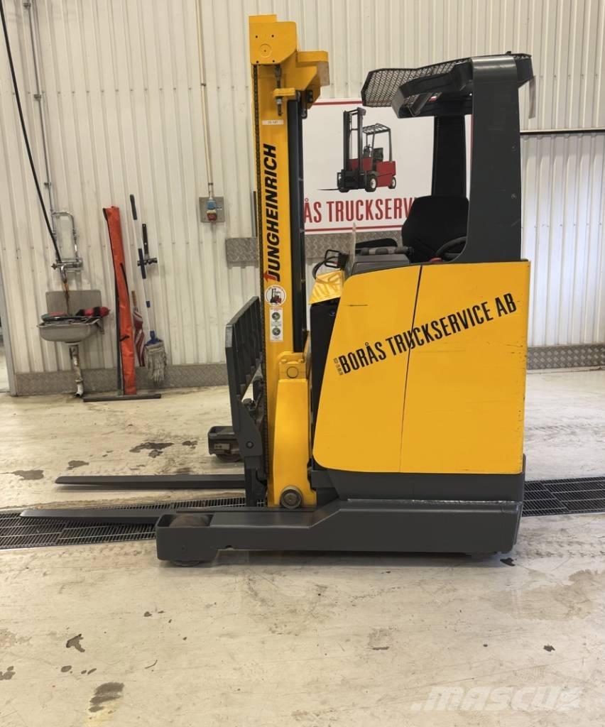Jungheinrich ETV 10 Reach truck - depo içi istif araçları
