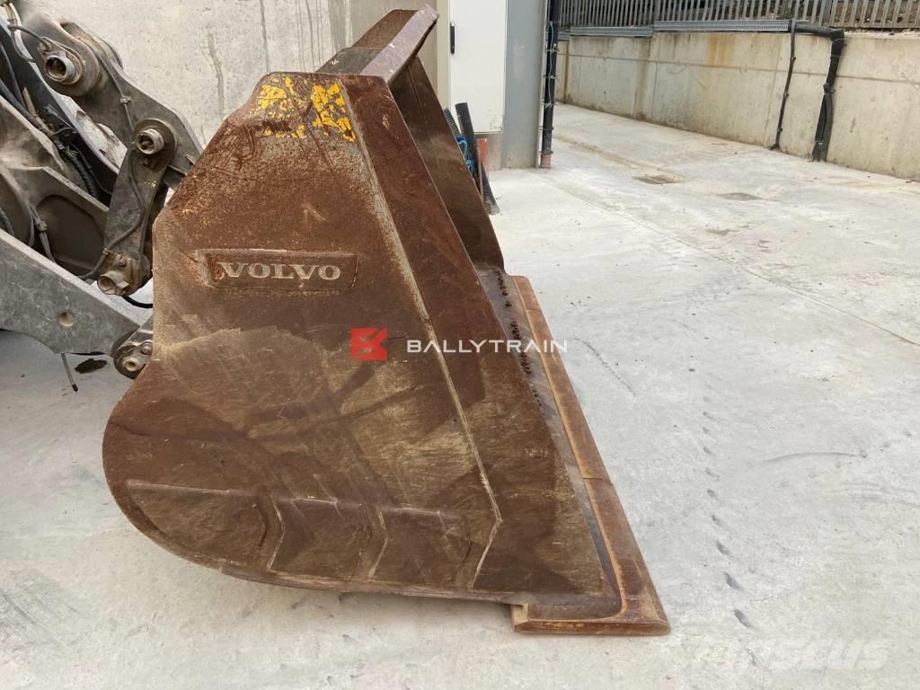 Volvo L 120 H Tekerlekli yükleyiciler