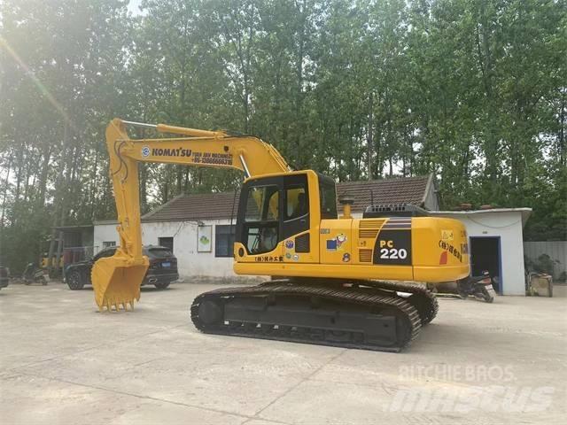 Komatsu PC 220-8 Paletli ekskavatörler