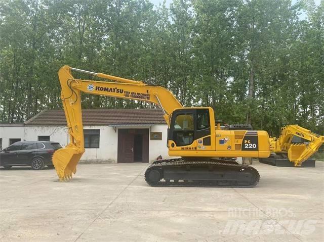 Komatsu PC 220-8 Paletli ekskavatörler