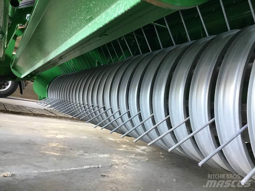 John Deere V461M Rulo balya makinalari