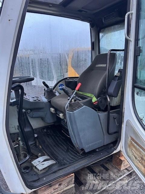 Liebherr A 314 CAB Kabin