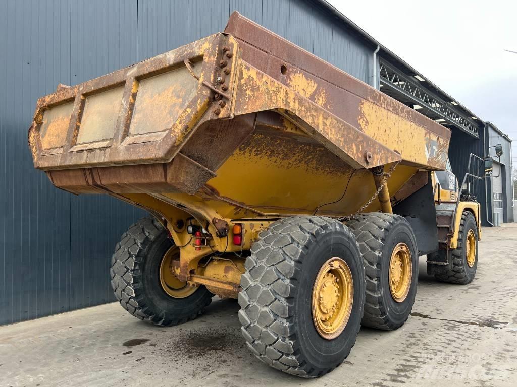 CAT 730 Belden kirma kaya kamyonu