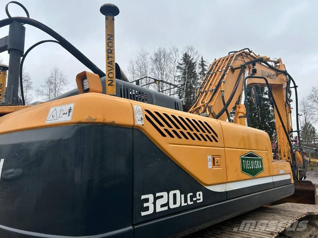 Hyundai R320 LC-9 Paletli ekskavatörler
