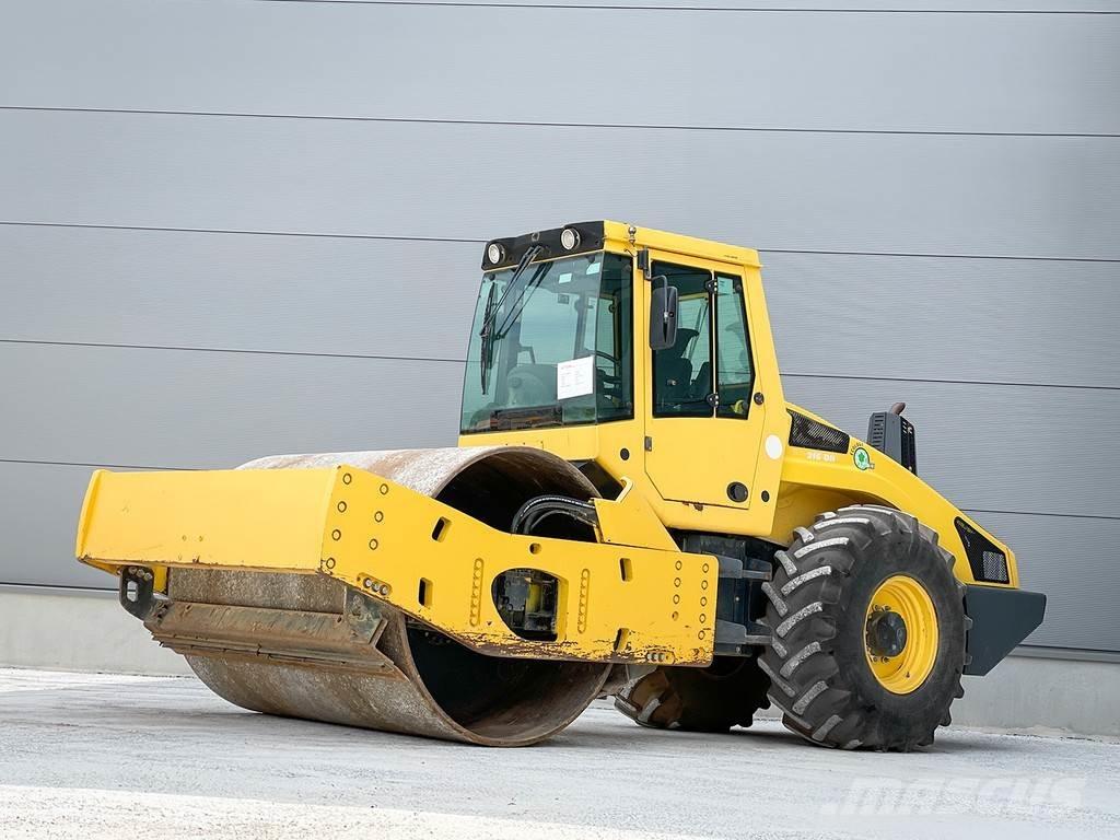 Bomag BW 216 DH-4i Tek tamburlu silindirler