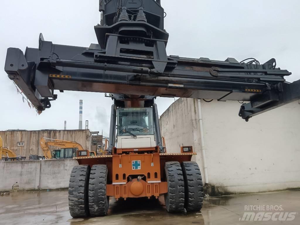 Ferrari 278 Konteyner istifleyiciler - reach stacker