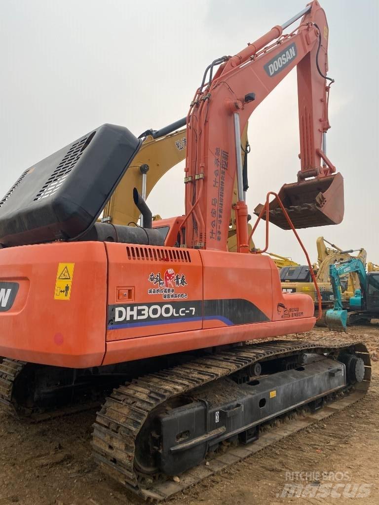 Doosan DH300-7 Paletli ekskavatörler