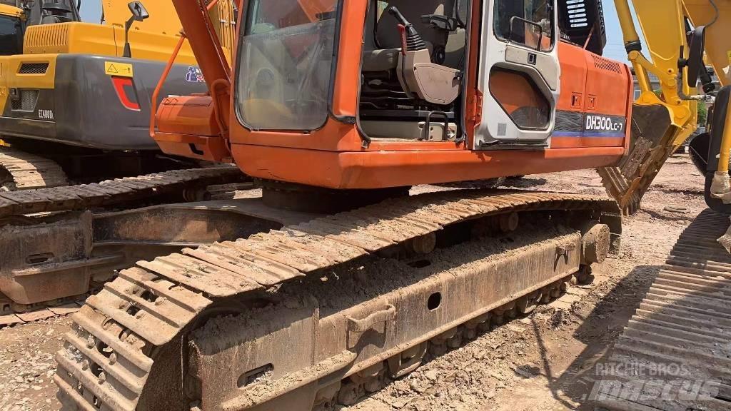Doosan DH 300 LC-7 Paletli ekskavatörler