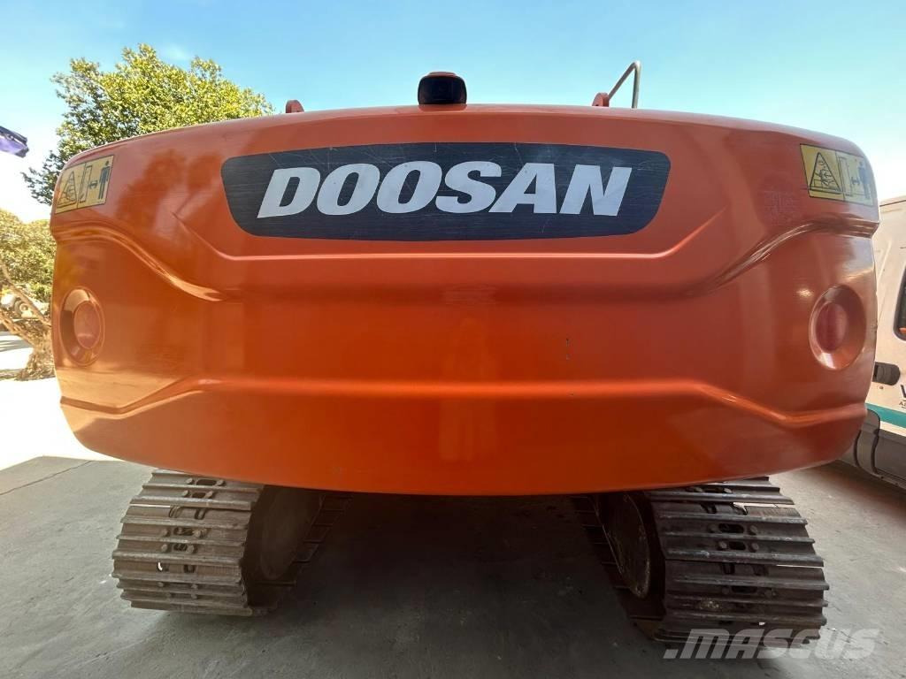 Doosan DX 225 Paletli ekskavatörler