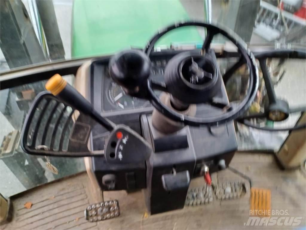 John Deere 6110SE Orman traktörleri