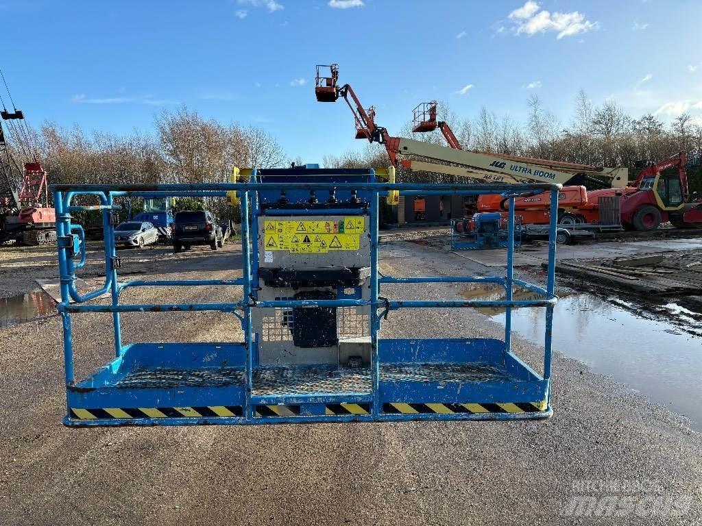 Genie SX 135 XC Teleskopik personel platformları