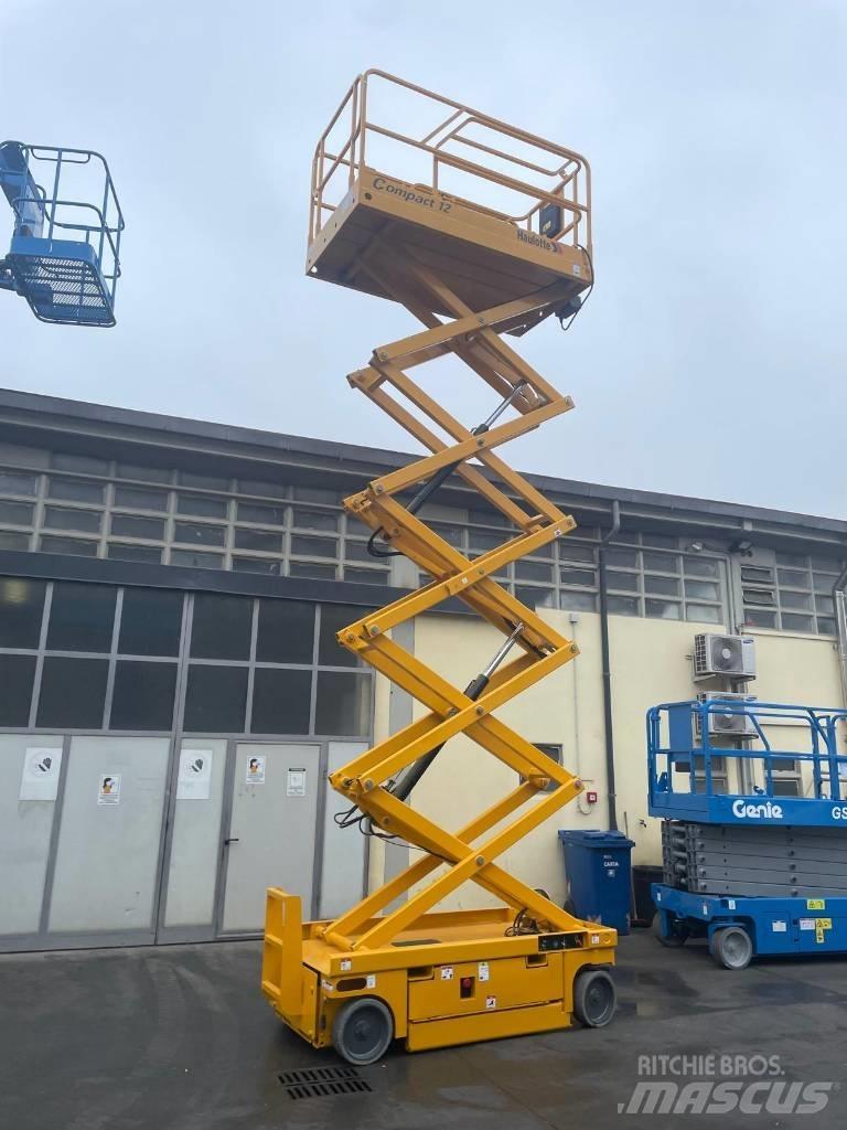 Haulotte Compact 12 Makasli platformlar