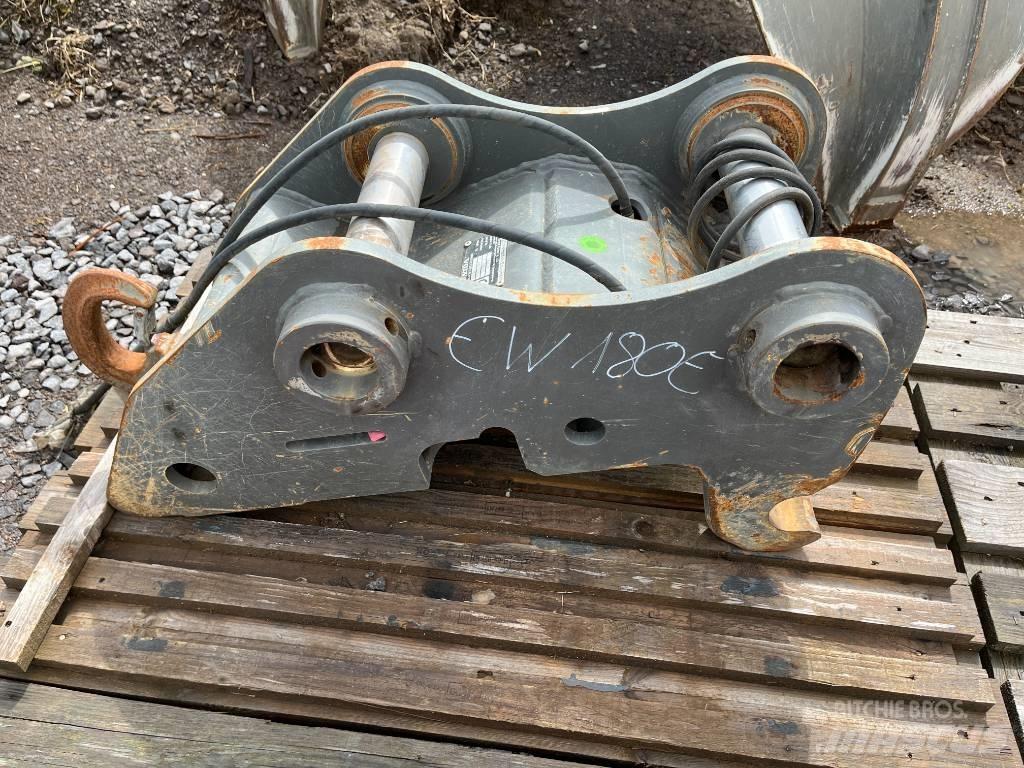 Volvo S1 Quick connectors