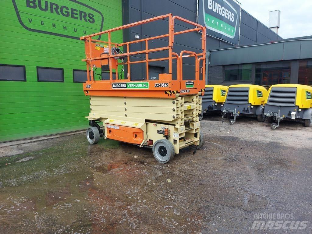 JLG 3246ES Makasli platformlar