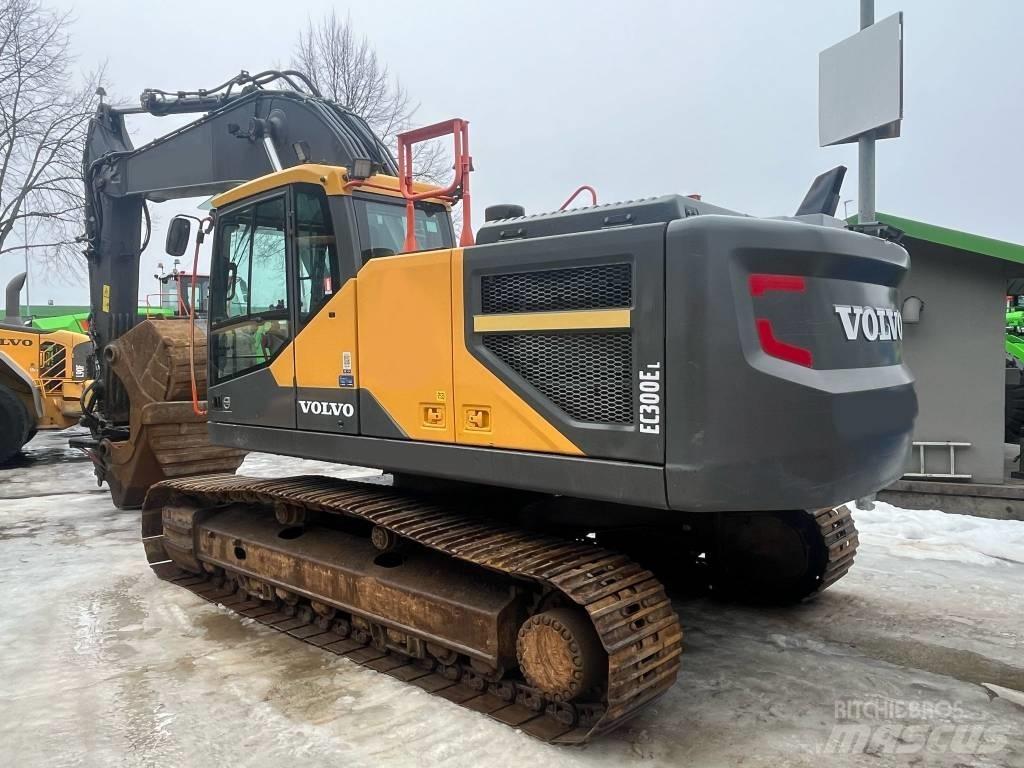 Volvo EC 300 E Paletli ekskavatörler