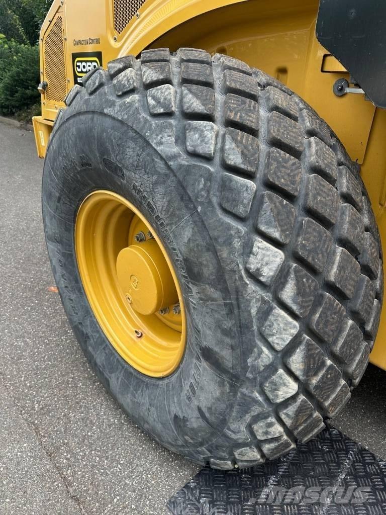 CAT CS 66 B Tek tamburlu silindirler
