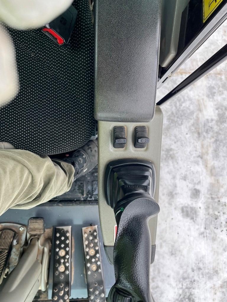 Yanmar B 95 W Lastik tekerli ekskavatörler