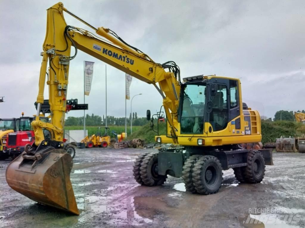 Komatsu PW148-8 Lastik tekerli ekskavatörler