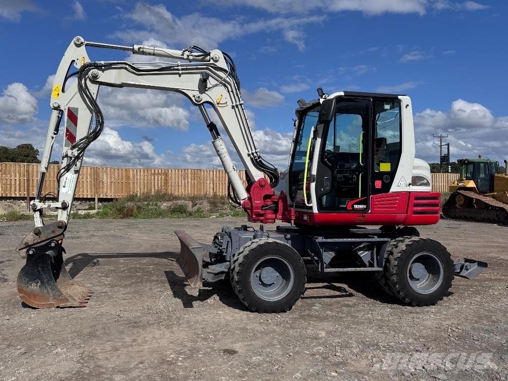 Takeuchi TB 295 W Lastik tekerli ekskavatörler