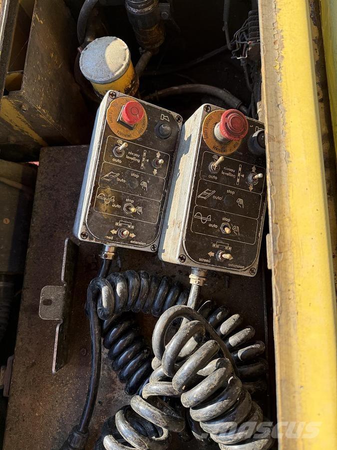 Dynapac F 121 6W Asfalt sericiler