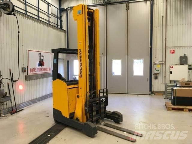 Jungheinrich ETV 214 Reach truck - depo içi istif araçları