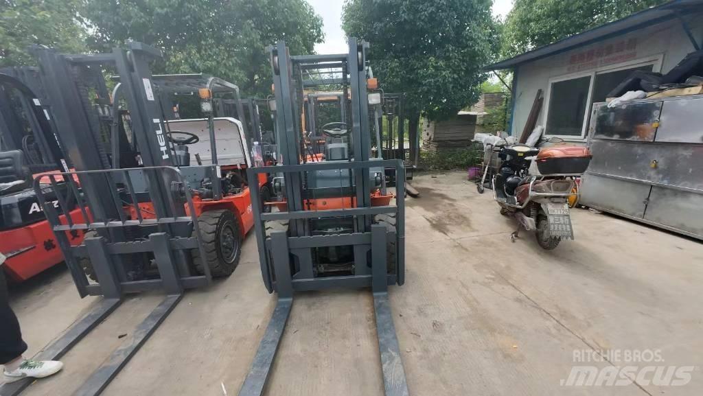 Heli CPC 30 Dizel forkliftler