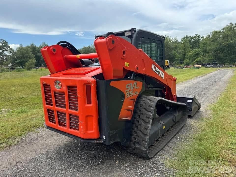 Kubota SVL 95-2 S Skid steer loderler