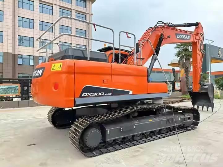 Doosan DX300LC-9C Paletli ekskavatörler