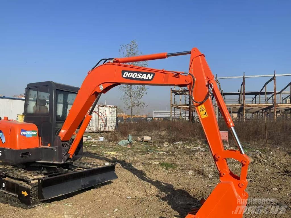 Doosan DH 55 Mini ekskavatörler, 7 tona dek