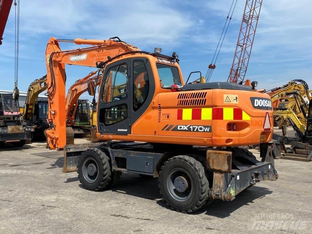 Doosan DX170W NVT Lastik tekerli ekskavatörler