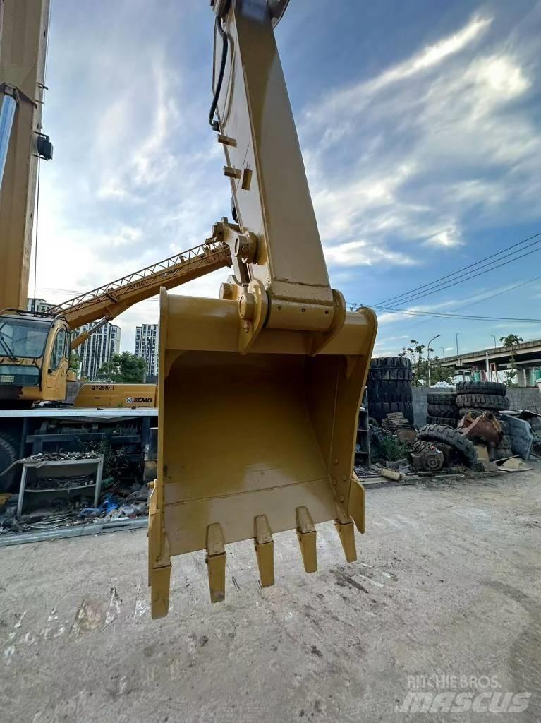 CAT 320D2 Paletli ekskavatörler