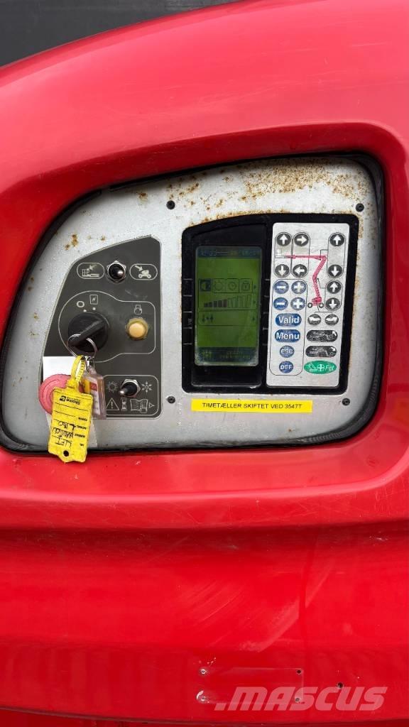 Manitou 180 ATJ Körüklü personel platformları