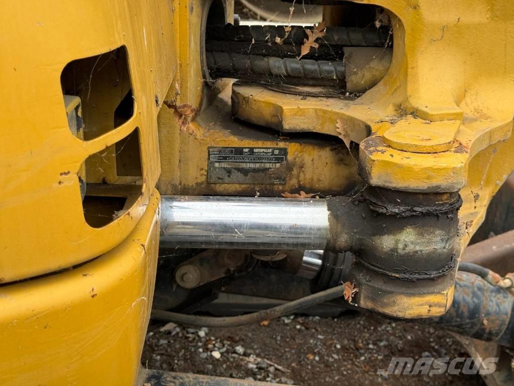 CAT CP 44 Tek tamburlu silindirler