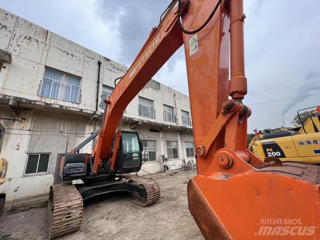 Hitachi ZX 240-3 Paletli ekskavatörler