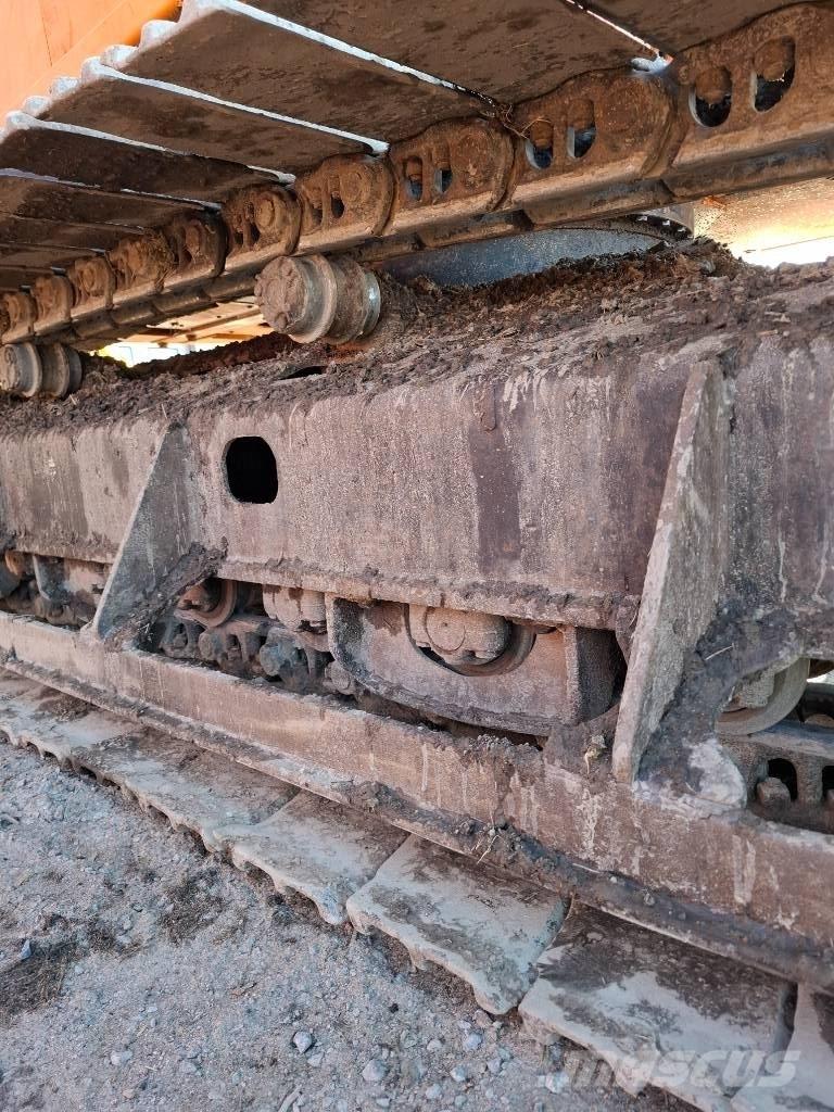 Hitachi EX 165 LC Paletli ekskavatörler