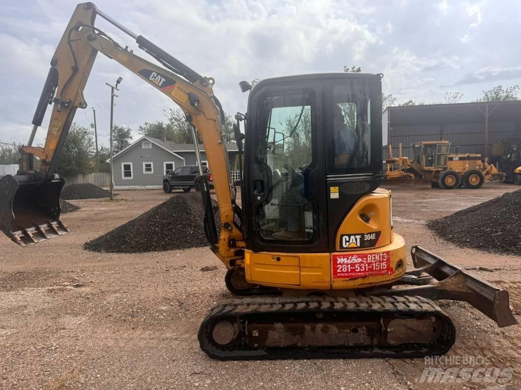 CAT 304 E CR Paletli ekskavatörler