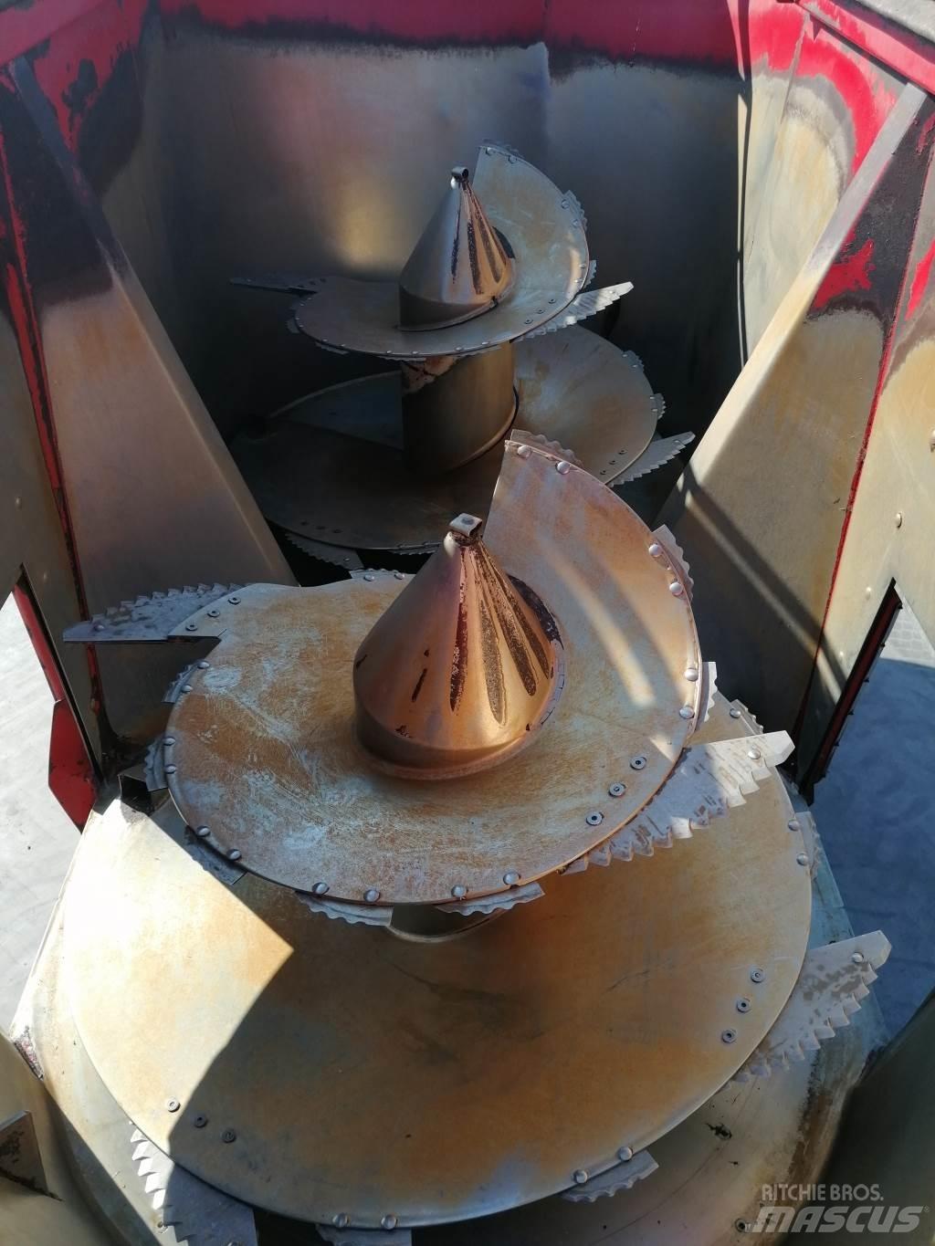 Peecon 24 kuub Mikser besleyiciler