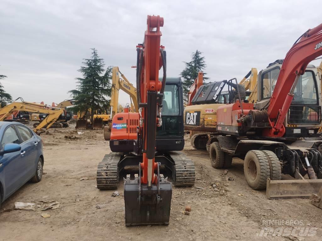 Doosan DX 60 Mini ekskavatörler, 7 tona dek